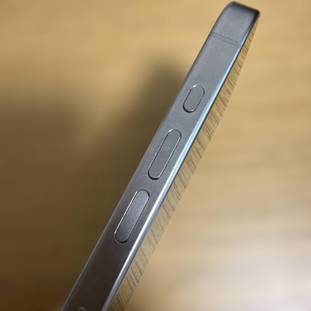 【美品】iPhone 15 Pro ナチュラルチタニウム128GB SIMフリー