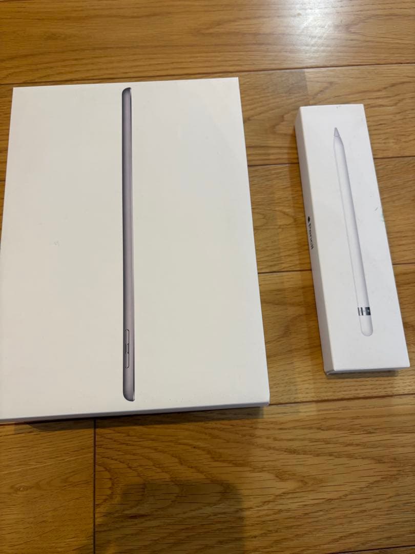 iPad (第6世代) 128Gシルバー 本体 + Apple Pencil