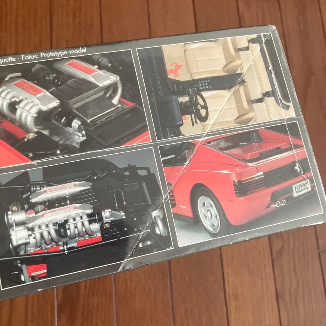 r*り様 Revell Ferrari Testarossa 1:12
