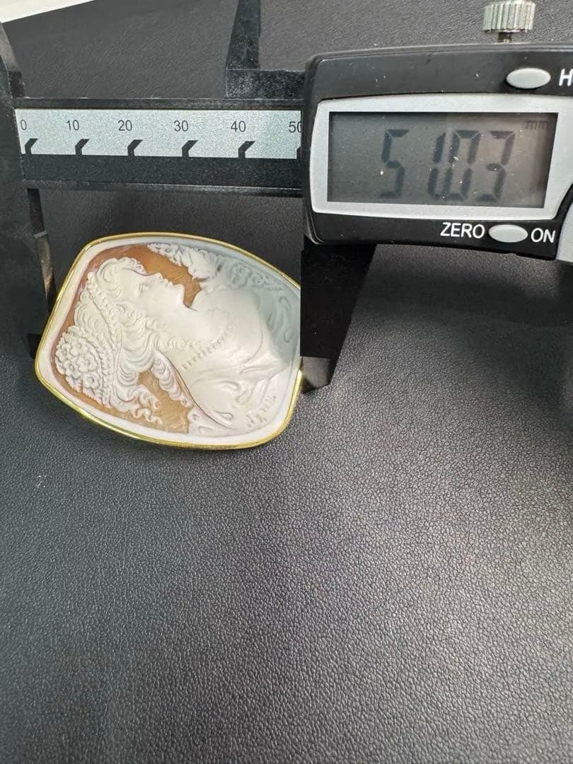 カメオ　シェル女性と小鳥　ペンダントトップ&ブローチ　2way K18枠