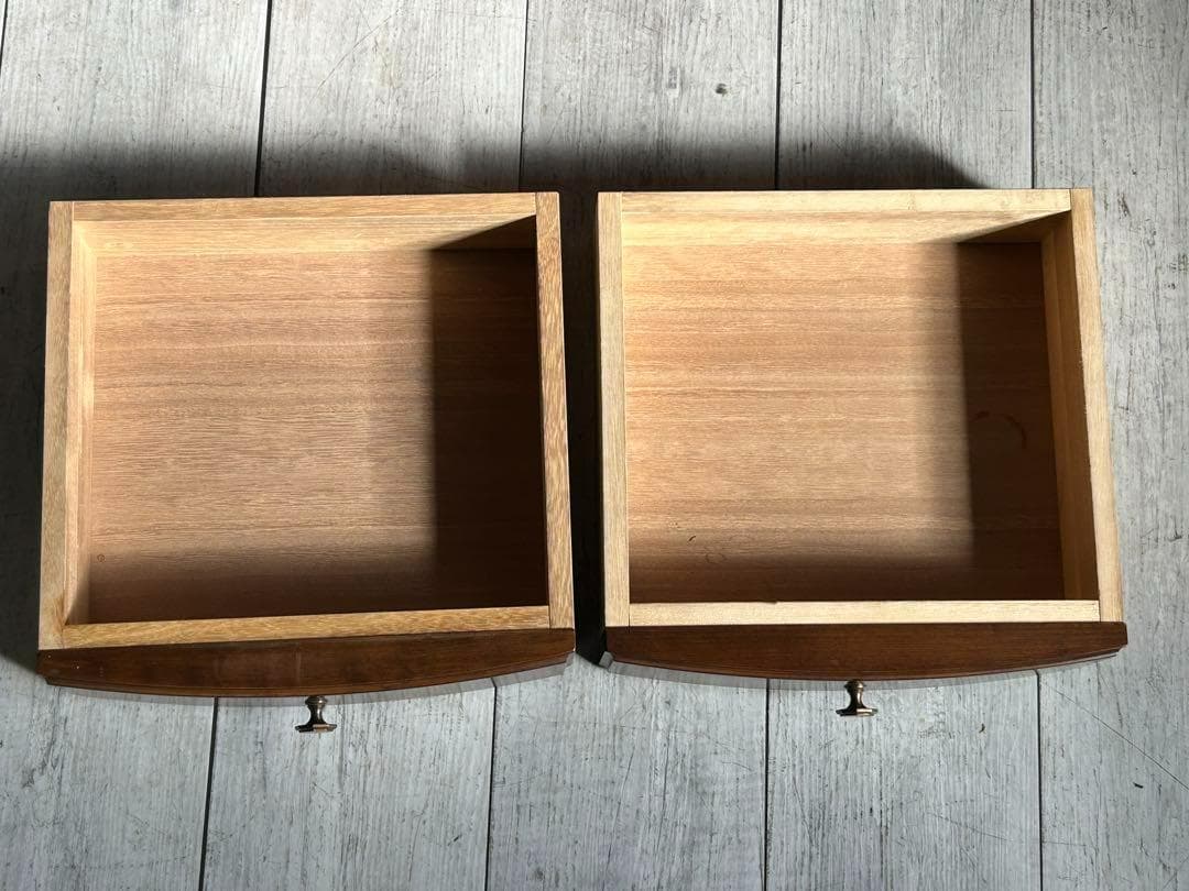 ② フランスベッド　ヨーロピアン　クラシカル　ナイトテーブル　アンティーク　IG