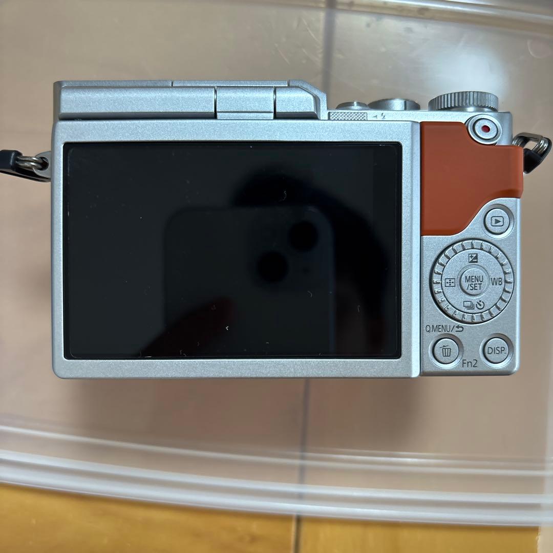 デジタルカメラ Panasonic DC-GF10W LUMIX G