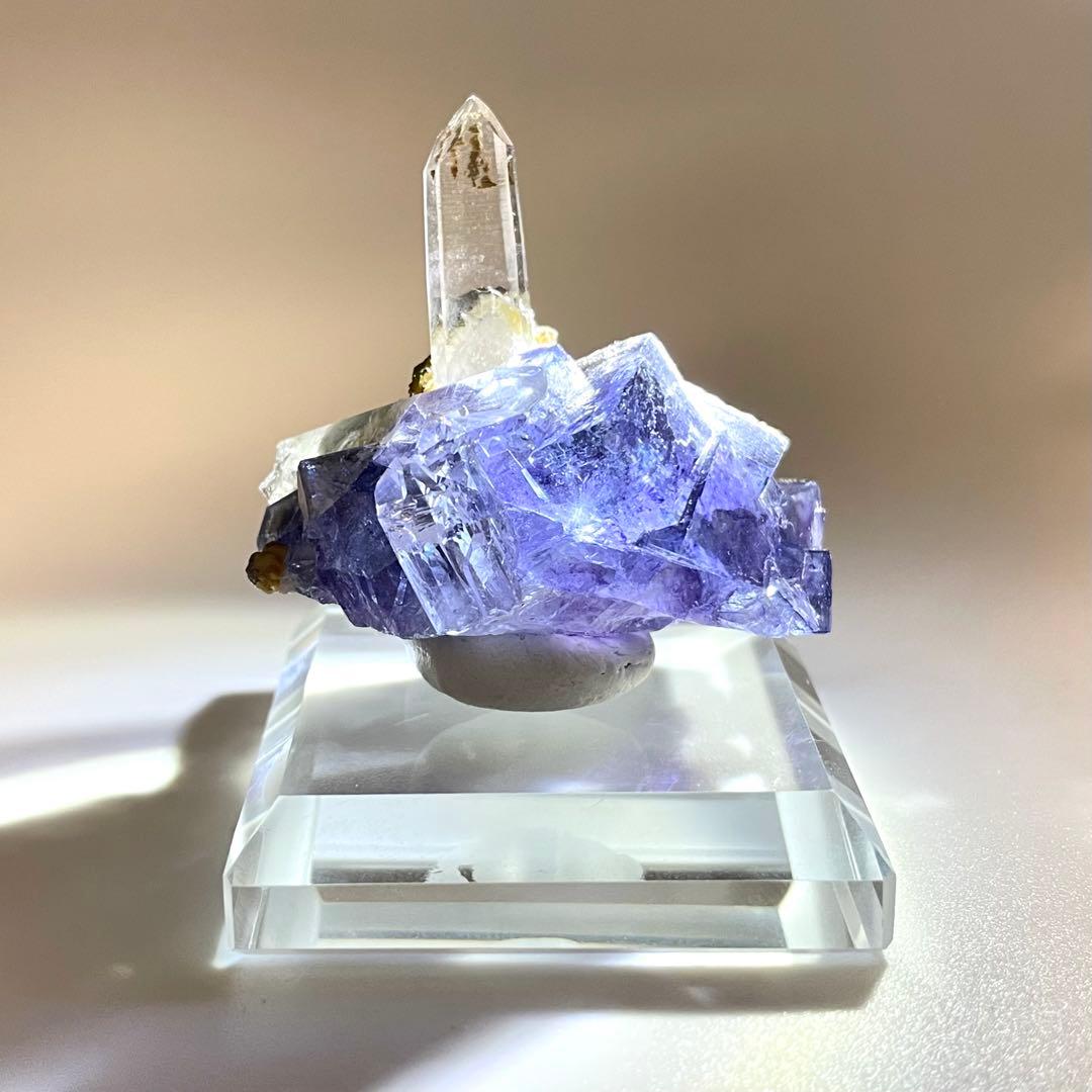 中国 ヤオガンシャン産 フローライト/水晶 共生 鉱物標本