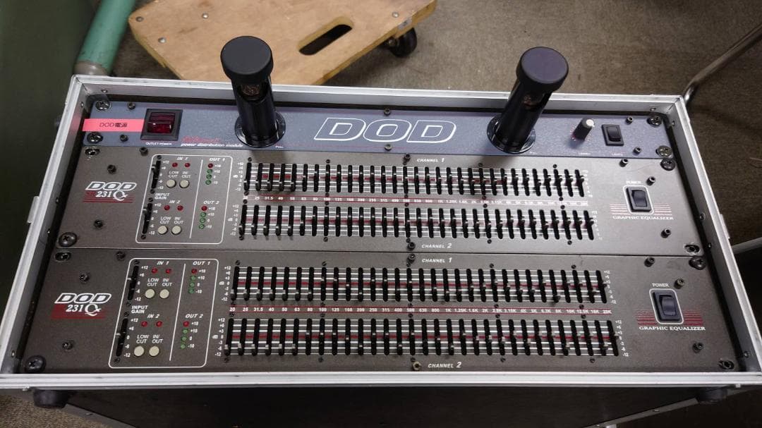 DOD グラフィックイコライザー×2　電源ディストリビューター　ラックセット