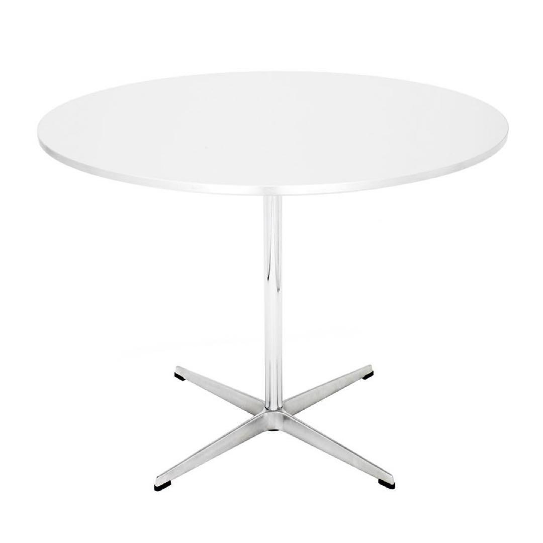 ア*イ様 Fritz Hansen ホワイト円形テーブル