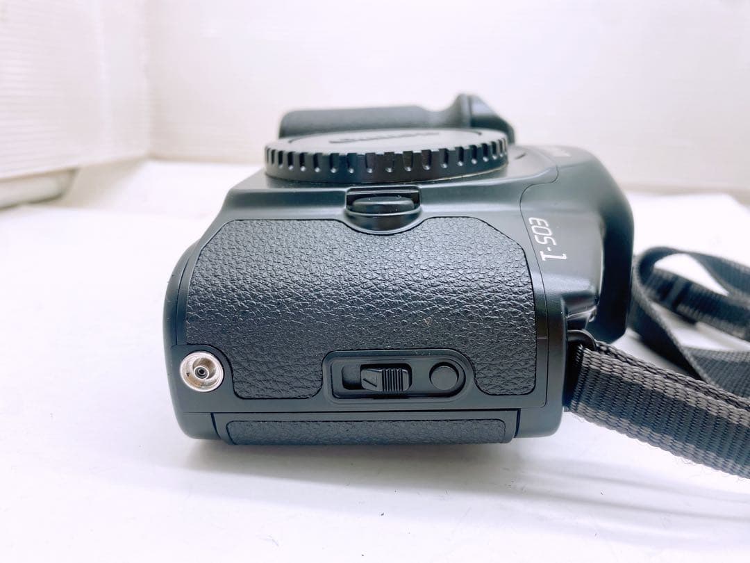 p*n様 Canon カメラ EOS-1 ズームレンズ EF 28-80mm ケ