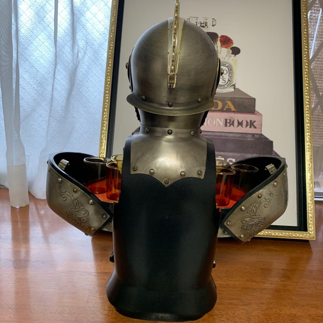 ニッカウヰスキー西洋甲冑デキャンタ