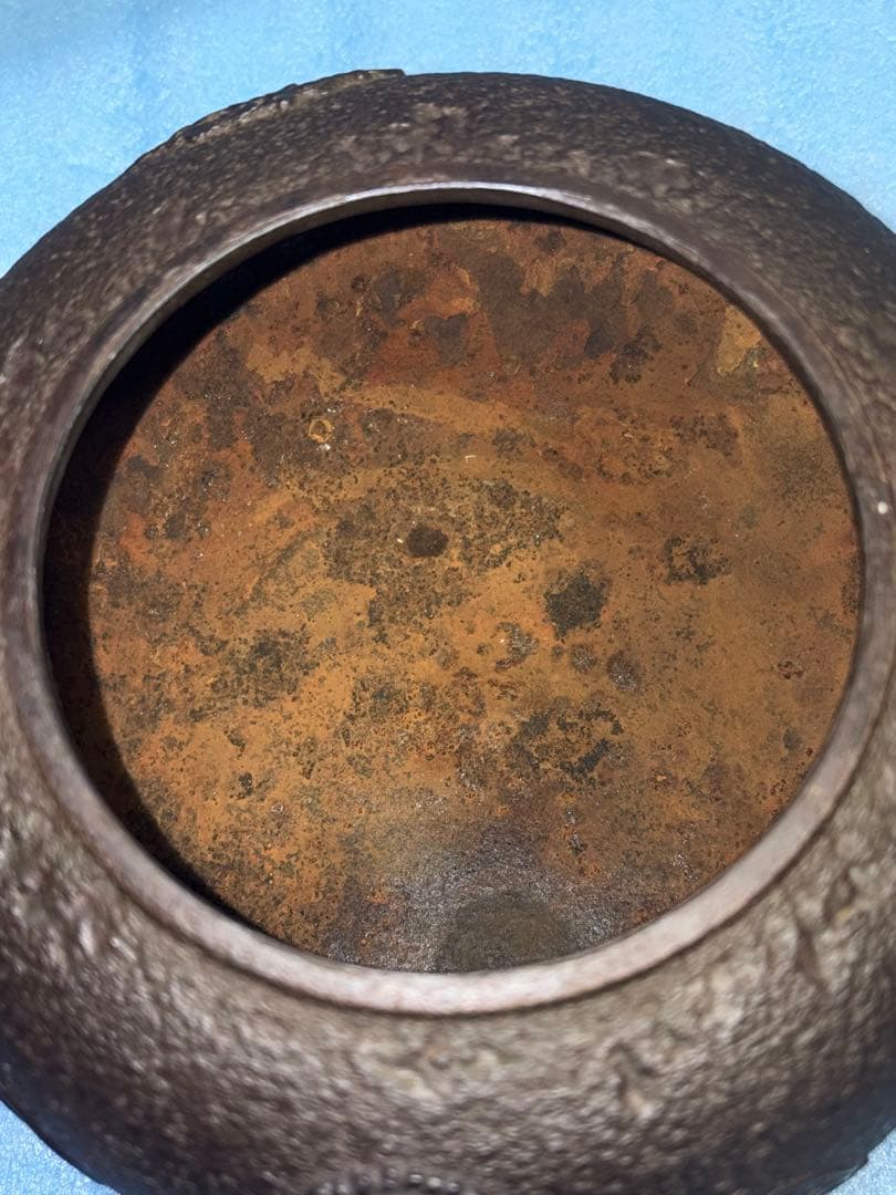 ☆ 人間国宝 釜師「高橋敬典作」粒銀象嵌提手　銀口銀象嵌花丸紋鉄瓶