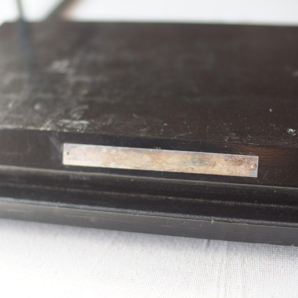 黒いガラス製ディスプレイケース 古道具