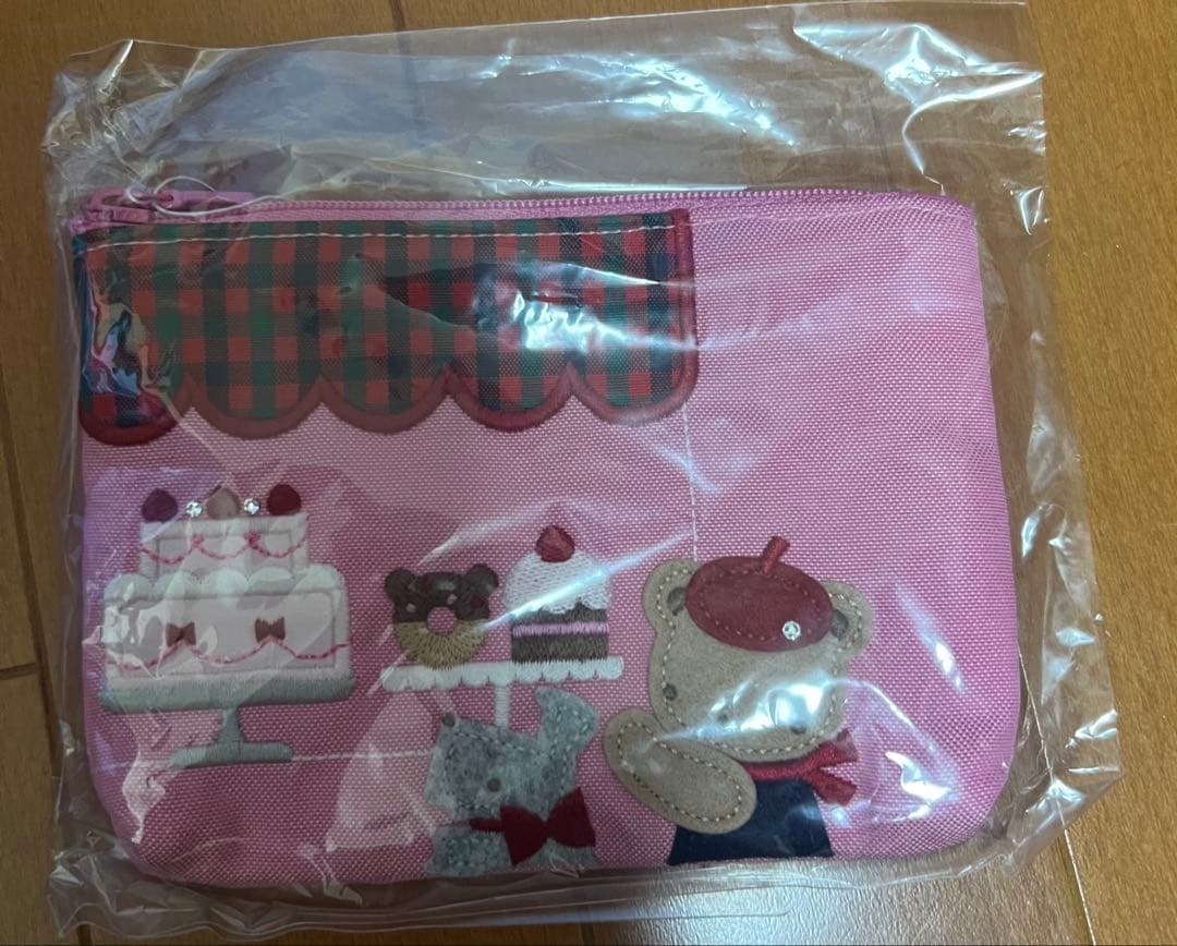 ファミリア　芦屋モンテメール店限定　ティシュケース