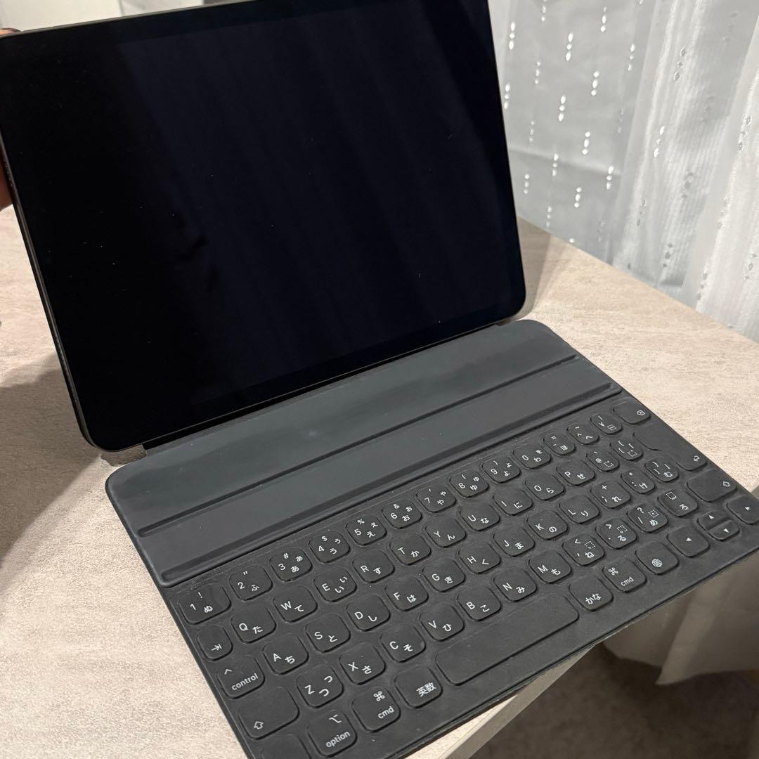 IPad Air 第5世代 256G WiFi smart keyboard付き