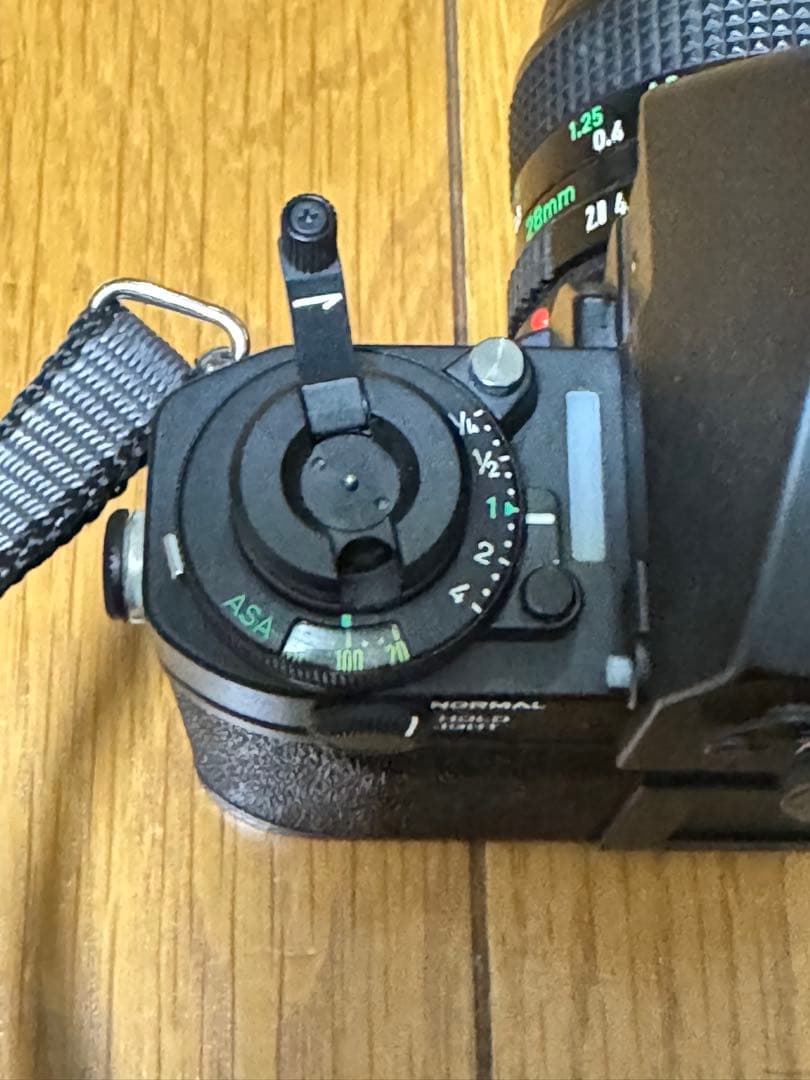 Canon F-1 フィルム一眼レフカメラ 28mmレンズ付き