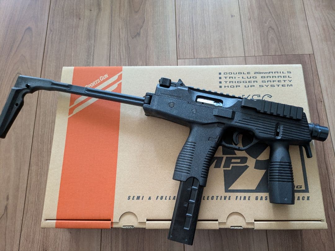 KSC(ケーエスシー) MP9 GBB ＆ 専用サプレッサー