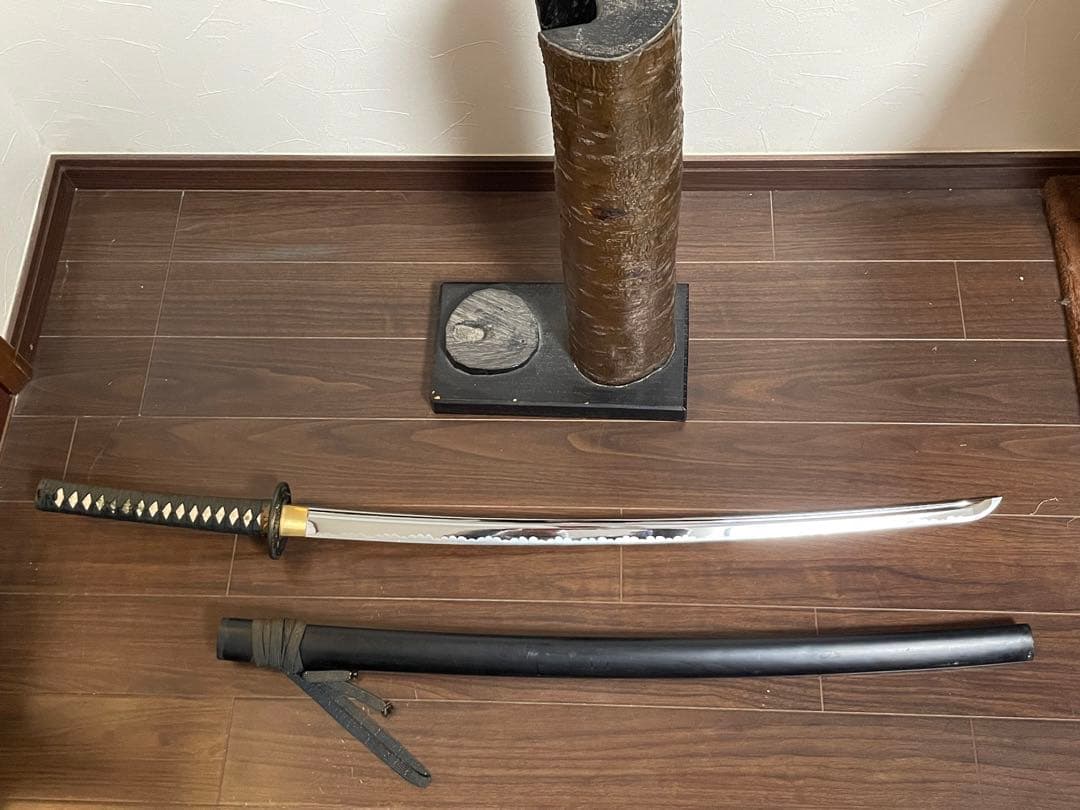 日本刀　模造刀　天然桜の太刀台
