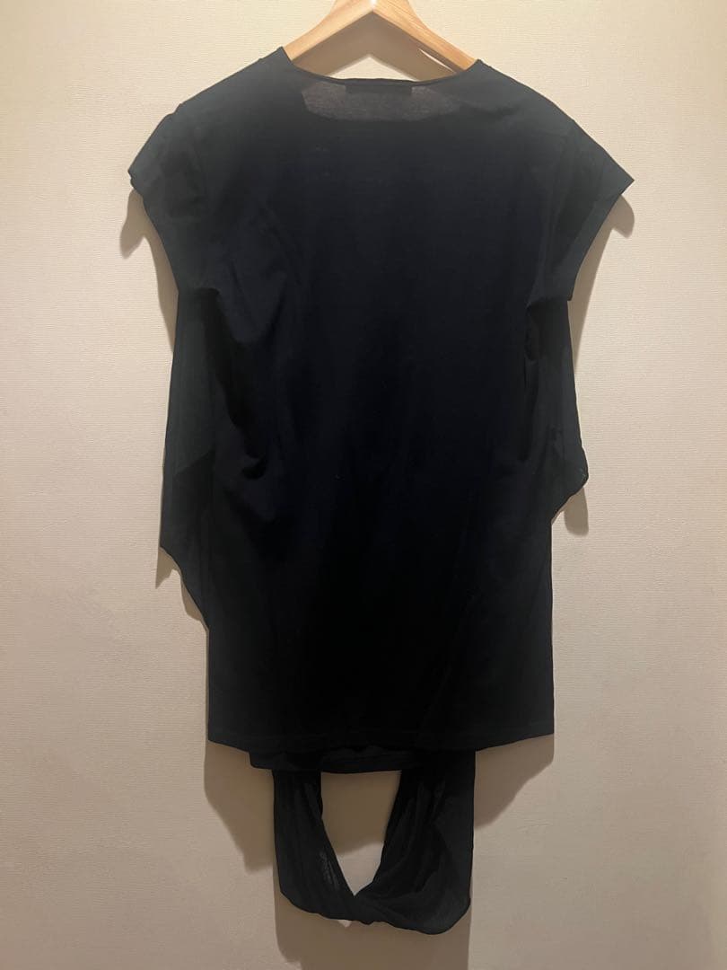 JULIUS　フープネックカットソー