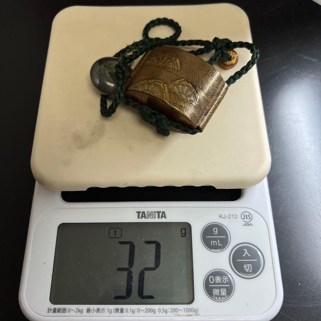 翠香銘　蒔絵印籠　木箱付　32g 東Y7-1119☆2Fトカサ