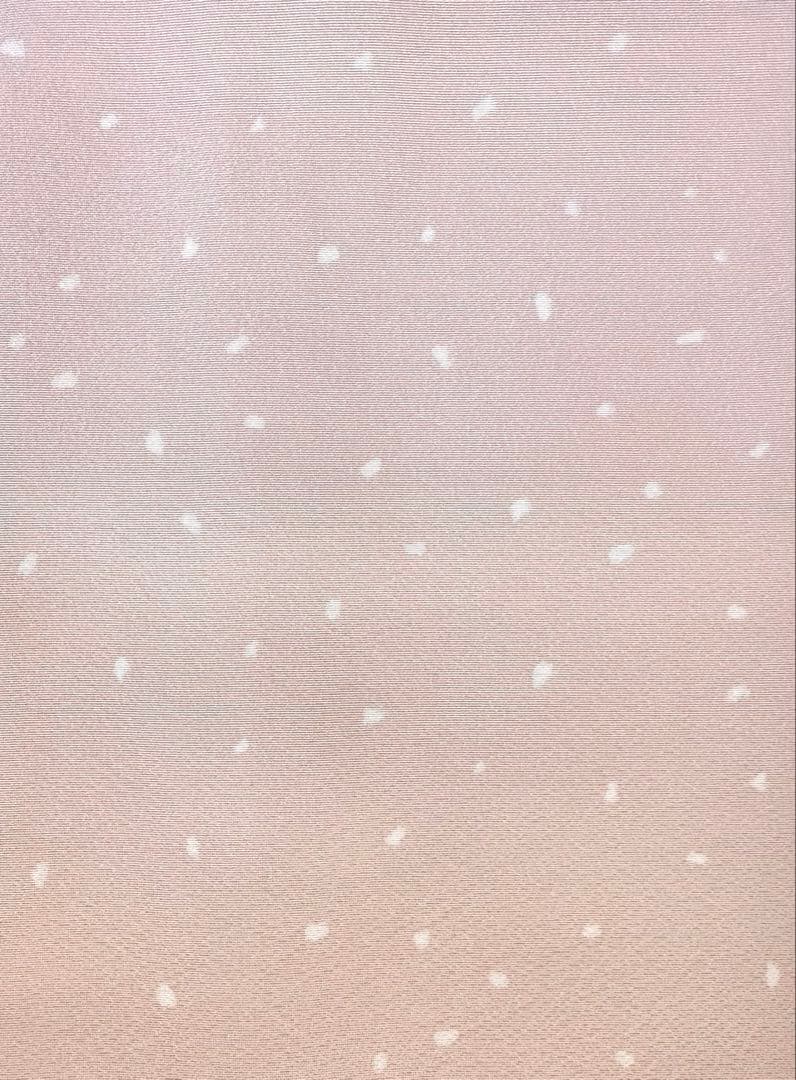 かわいい桜色　花びら舞い散る正絹　小紋