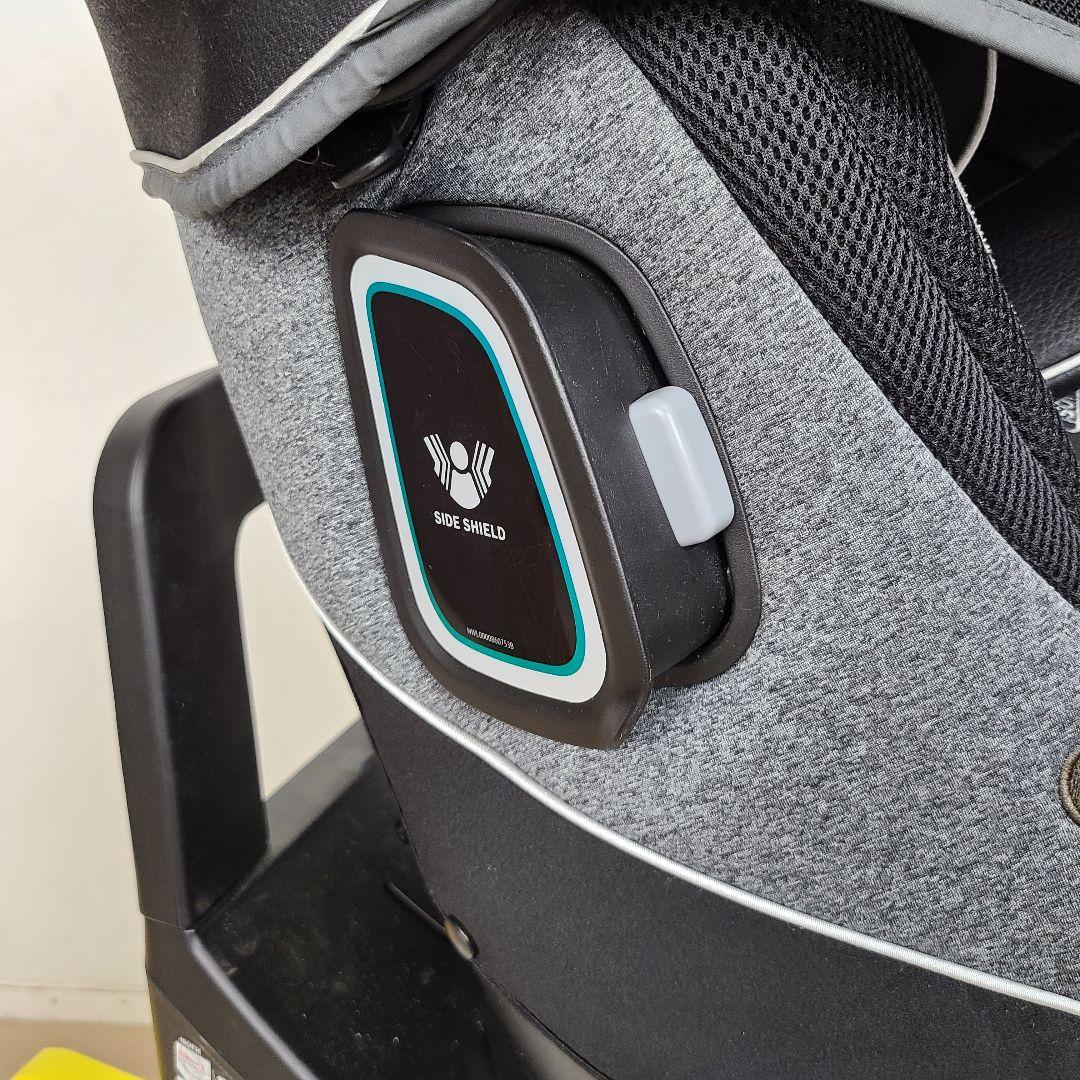 u*n様 極美品　チャイルドシート　 ISOFIX　ベッド型　ジュニアシート　ア