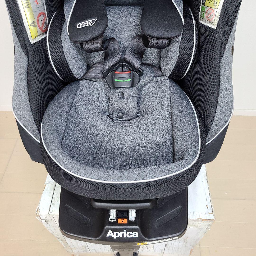 u*n様 極美品　チャイルドシート　 ISOFIX　ベッド型　ジュニアシート　ア