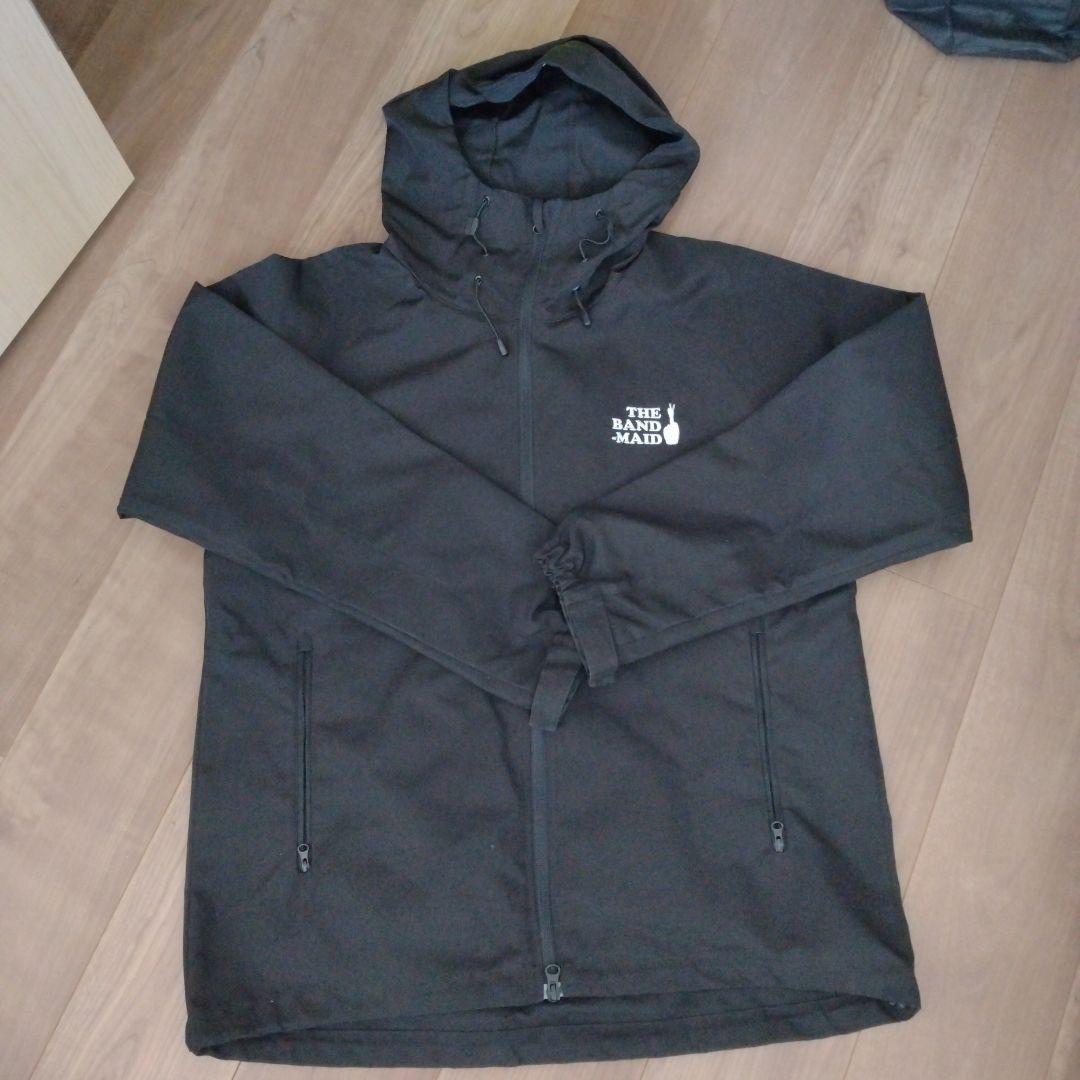 BAND-MAID　マウンテンパーカー