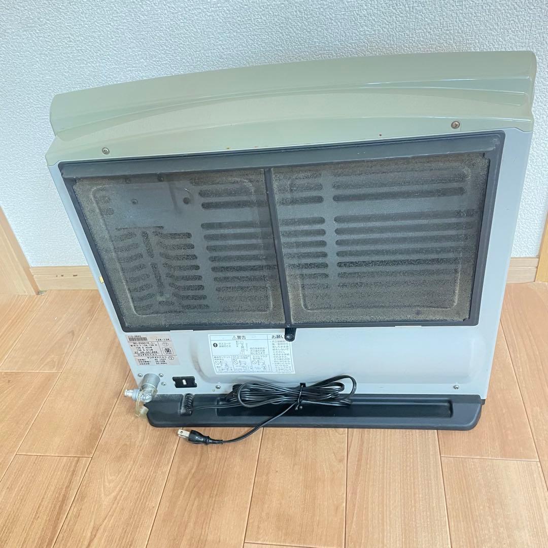 ガスファンヒーター