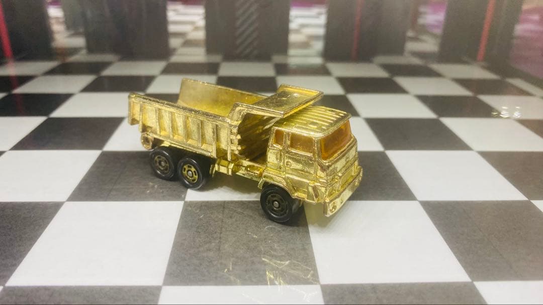 【超レア】トミカ 21世紀計画ビッグプレゼント いすゞオフロードダンプ金メッキ