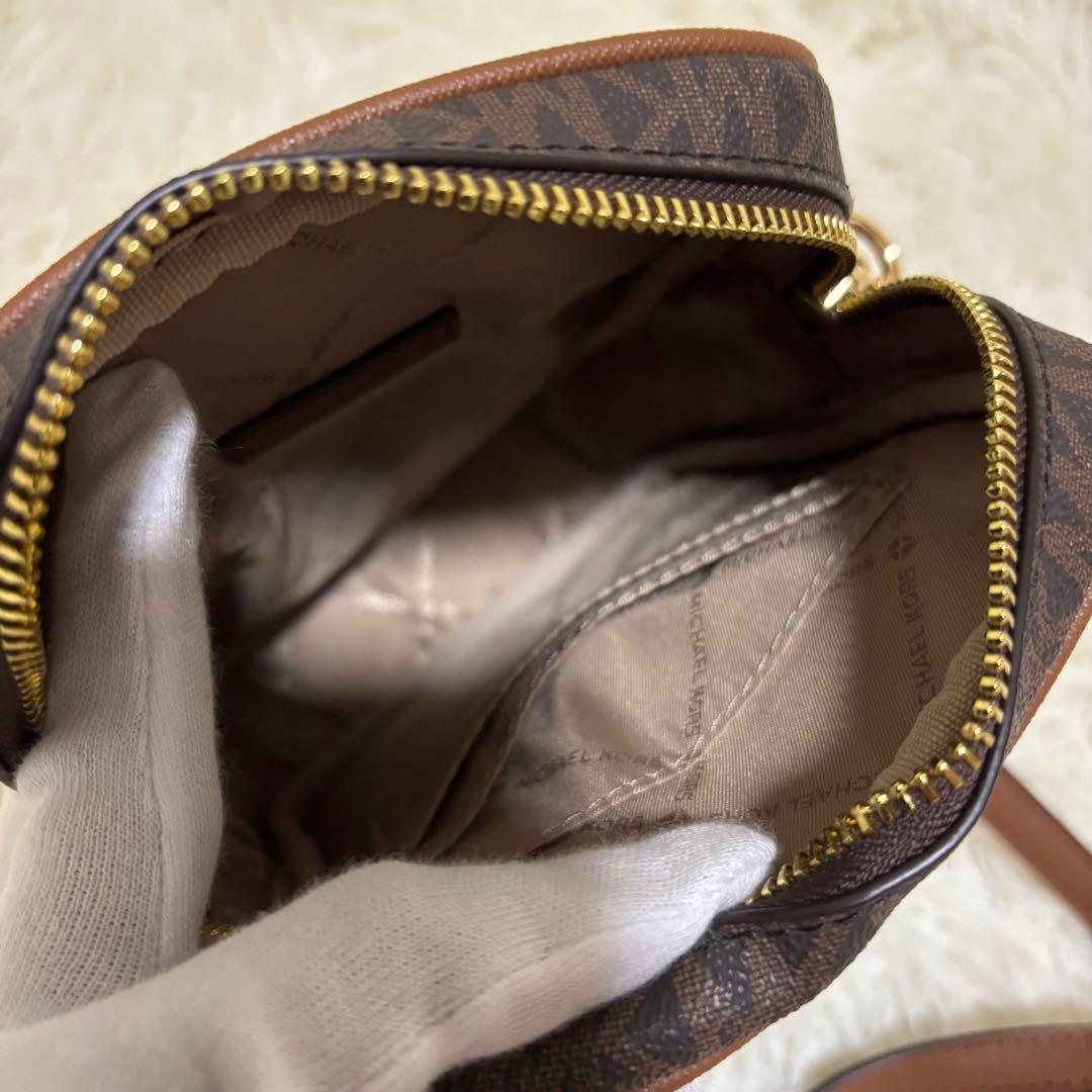 ✨未使用級　マイケルコース　ショルダーバッグ カメラバッグ 肩掛け　ブラウン