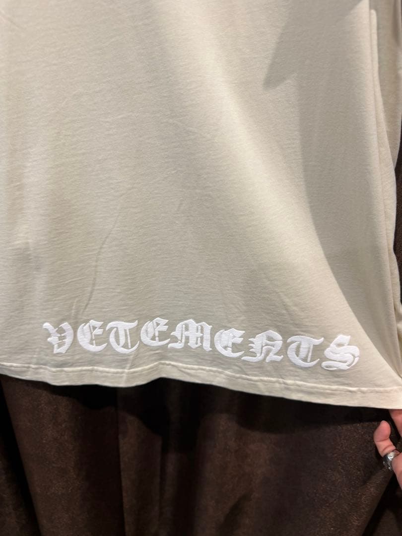 VETEMENTS アナーキーシンボル Tシャツ