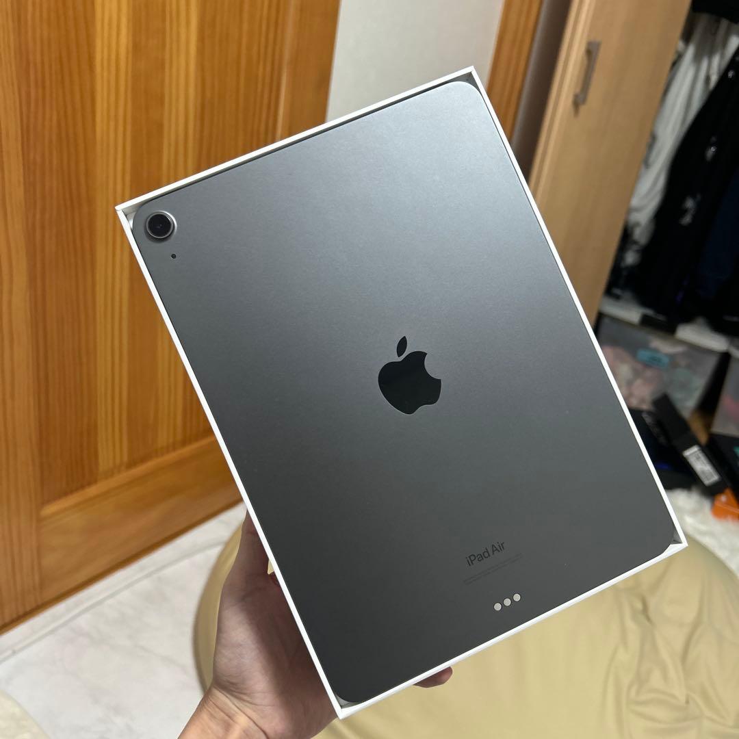 美品　iPad Air 第5世代　64GB Wi-Fiモデル　スペースグレイ