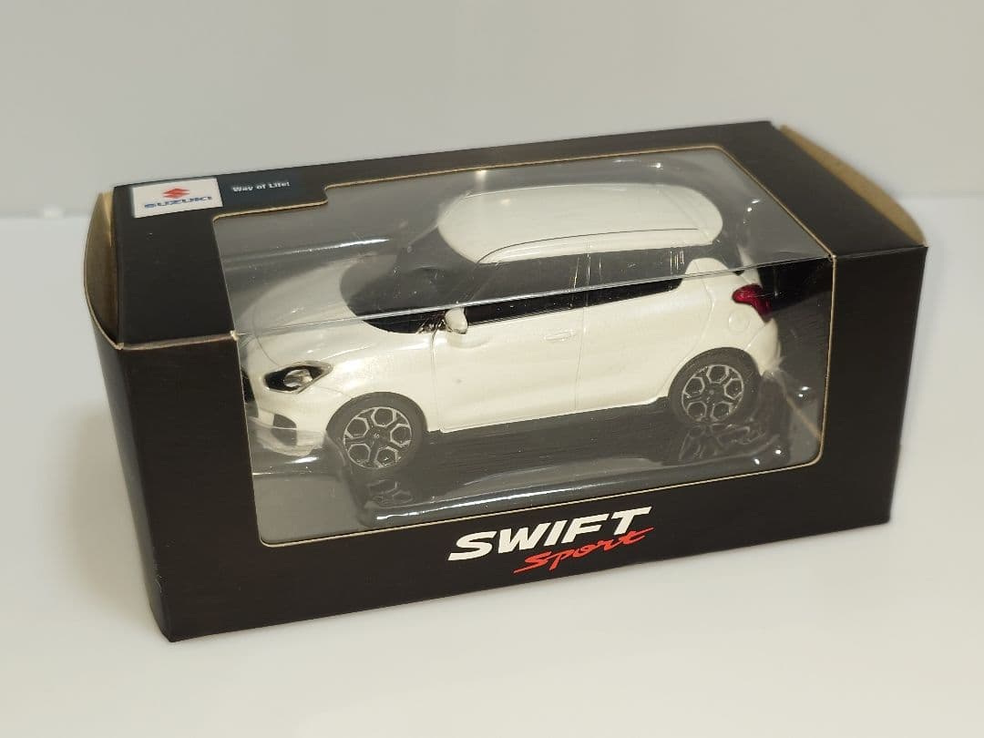 激レア! ZC33S スイフトスポーツ ホワイト プルバックカー