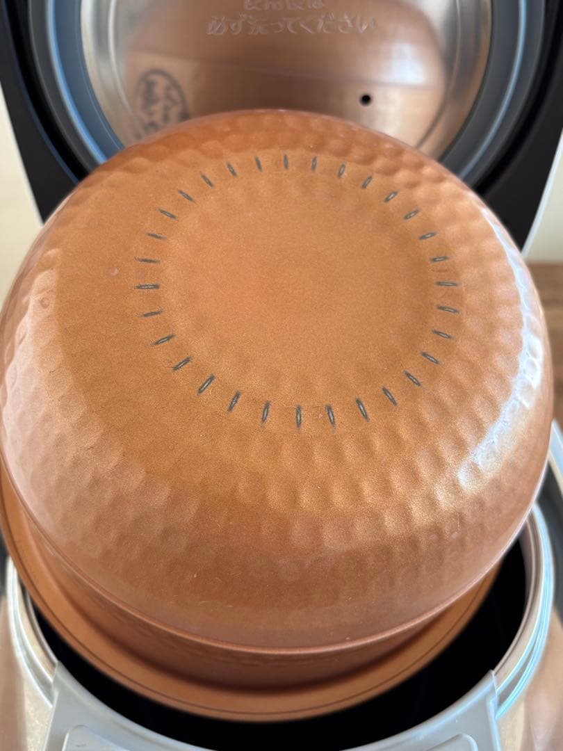 美品TOSHIBA RC-10VSV 真空圧力IH炊飯器