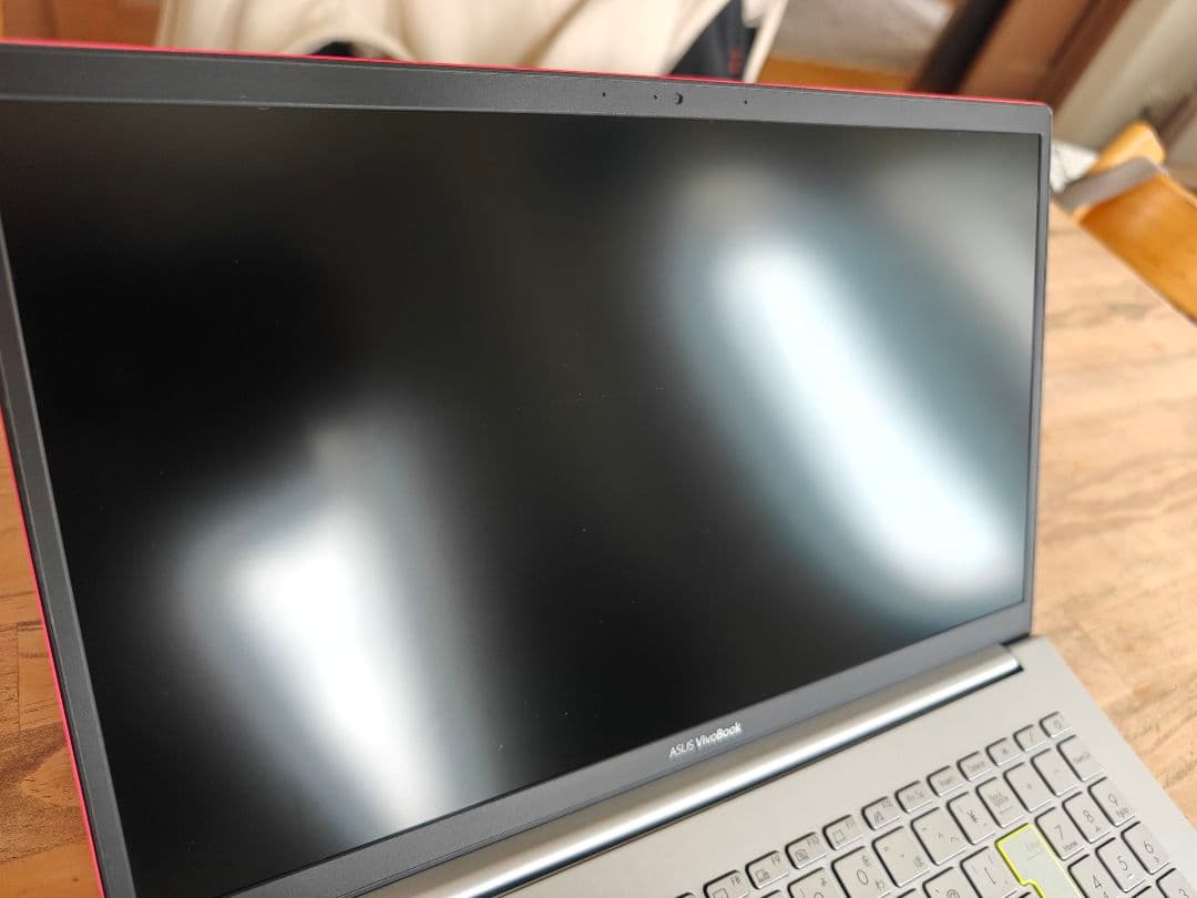 ASUS VivoBook 本体　ノートパソコン15.6型