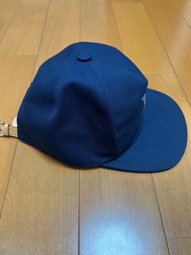 Louis Vuitton ベースボールキャップ ネイビー LVロゴ 刺繍　M