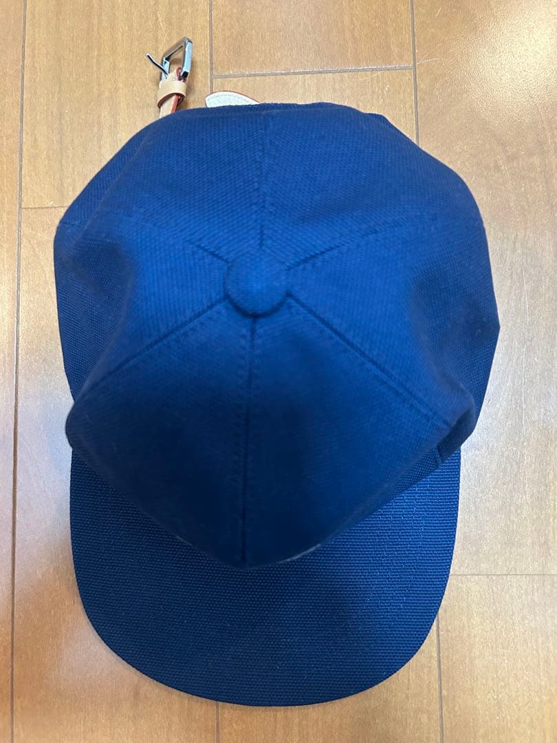Louis Vuitton ベースボールキャップ ネイビー LVロゴ 刺繍　M