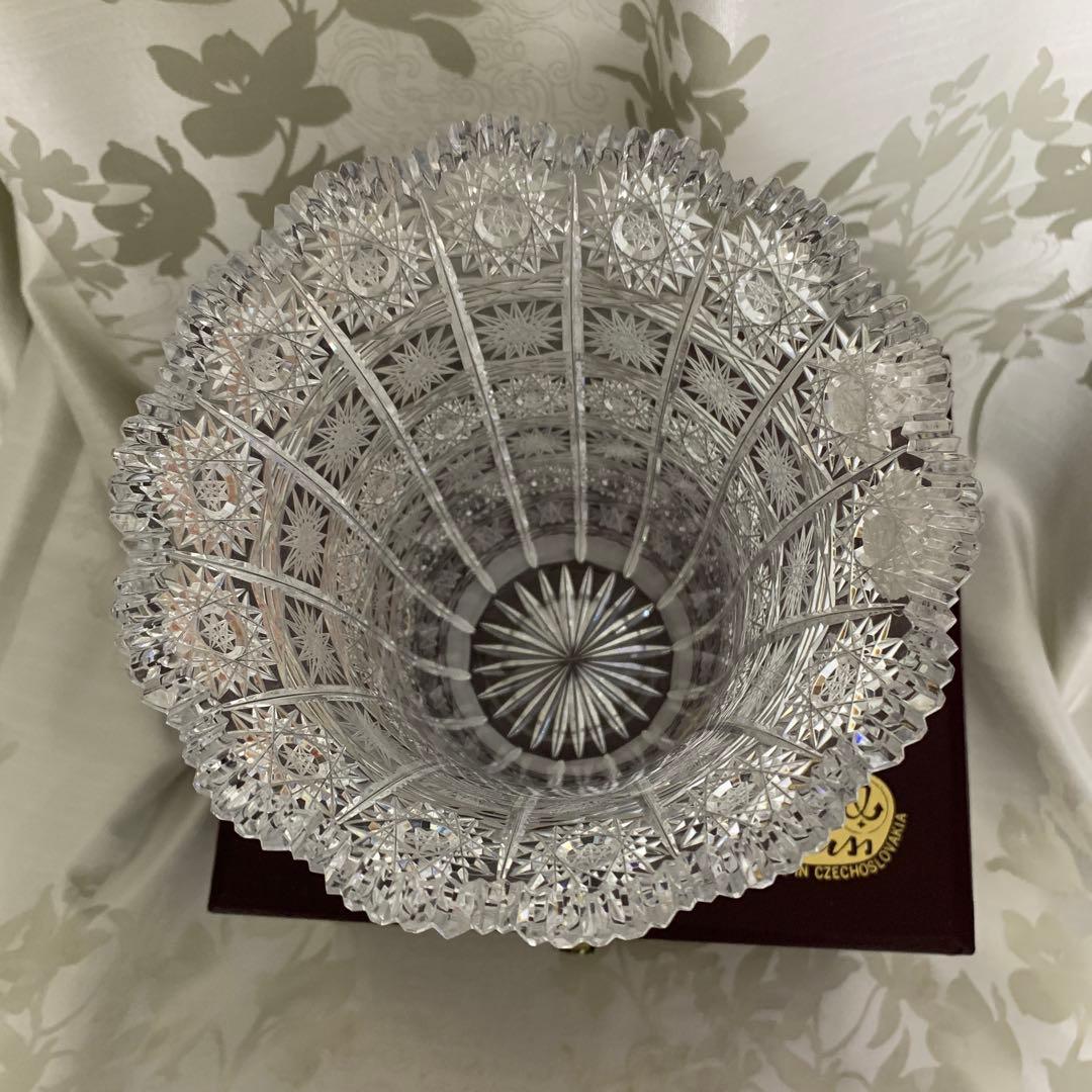 BOHEMIA GLASS ハンドカットフラワーベース クリア 未使用ケース入