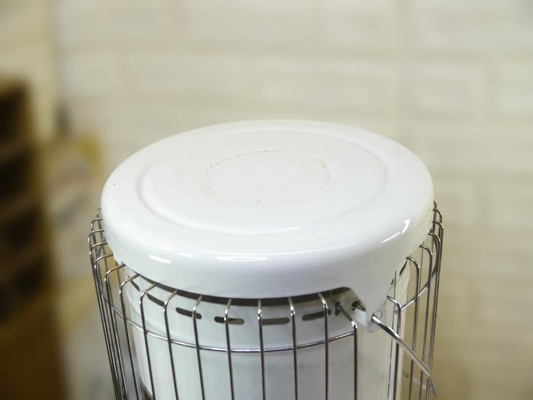 送料無料。２０１３年◆コロナ　石油ストーブ　 ホワイト　円筒　66