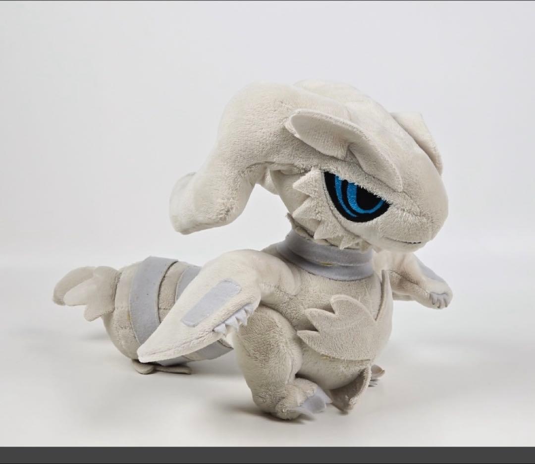 ポケドール　レシラムドール　ぬいぐるみ