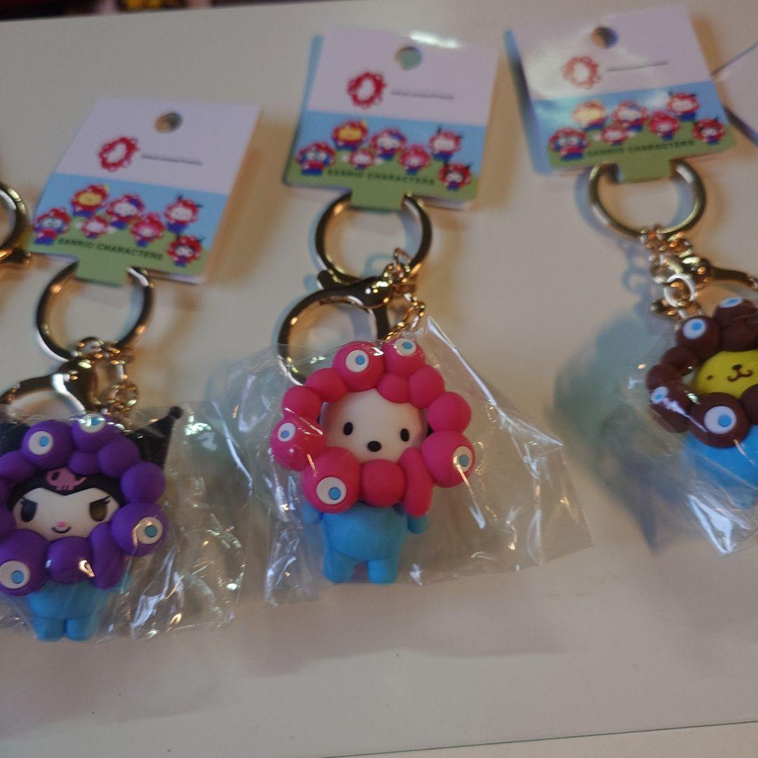 万博　公式キャラクター「ミャクミャク」・サンリオキーホルダー　5個セット