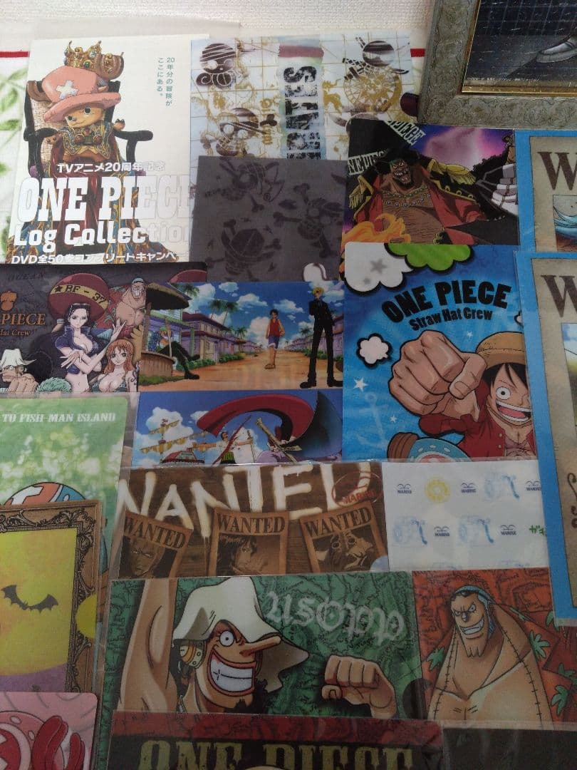 ◇激レア！非売品ポスター&クリアファイル多数【専用額入り】ワンピース　完成パズル