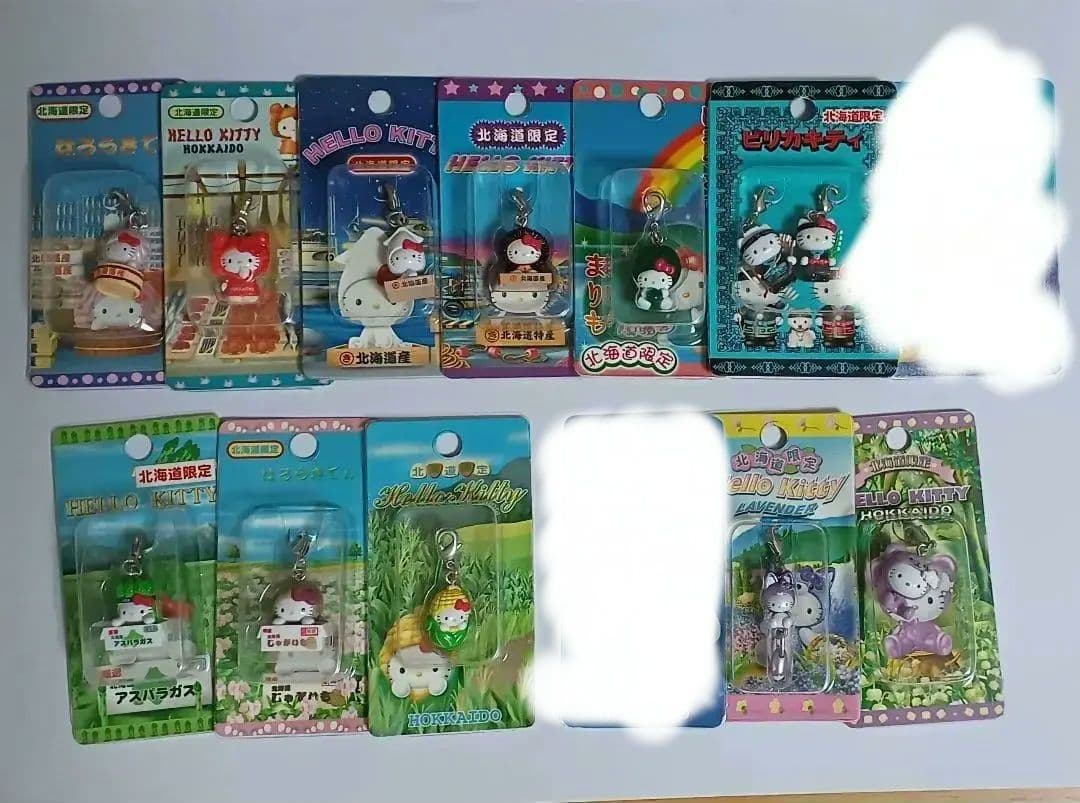 【バラ売り・他地域まとめ買い可】ハローキティ ファスナーマスコット 北海道限定