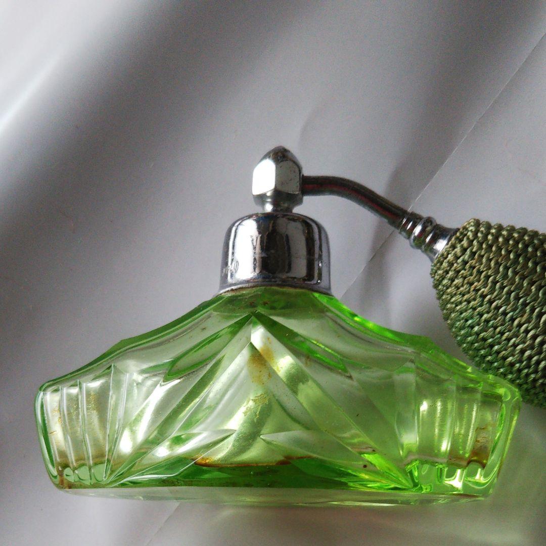 アンティークの香水瓶2点