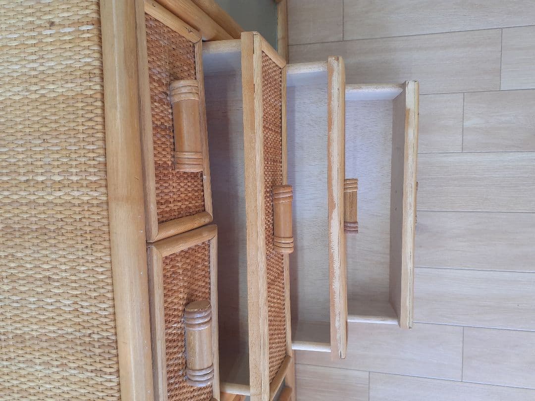 ナチュラルラタンキャビネット