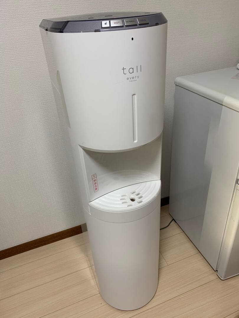 ウォーターサーバーエブリィフレシャス　トールBSS-311 交換カードリッジつき