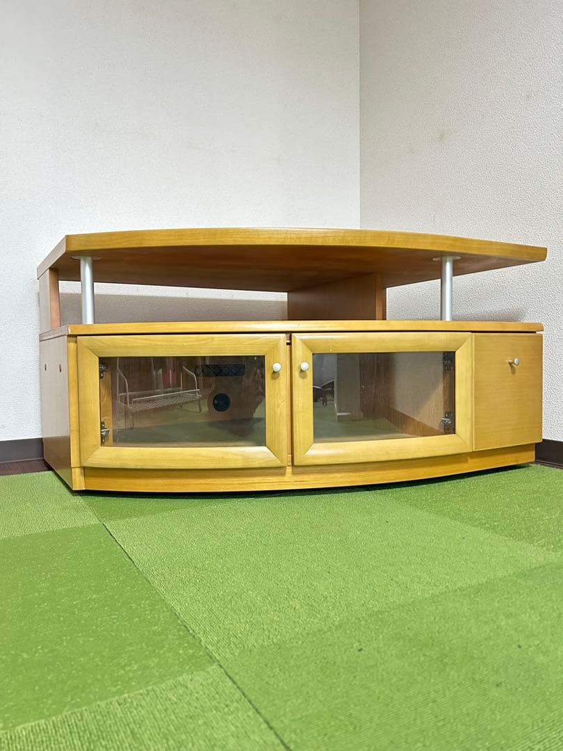 カリモク　テレビ台　テレビボード　キャビネット　木製　ガラス扉　キャスター付き