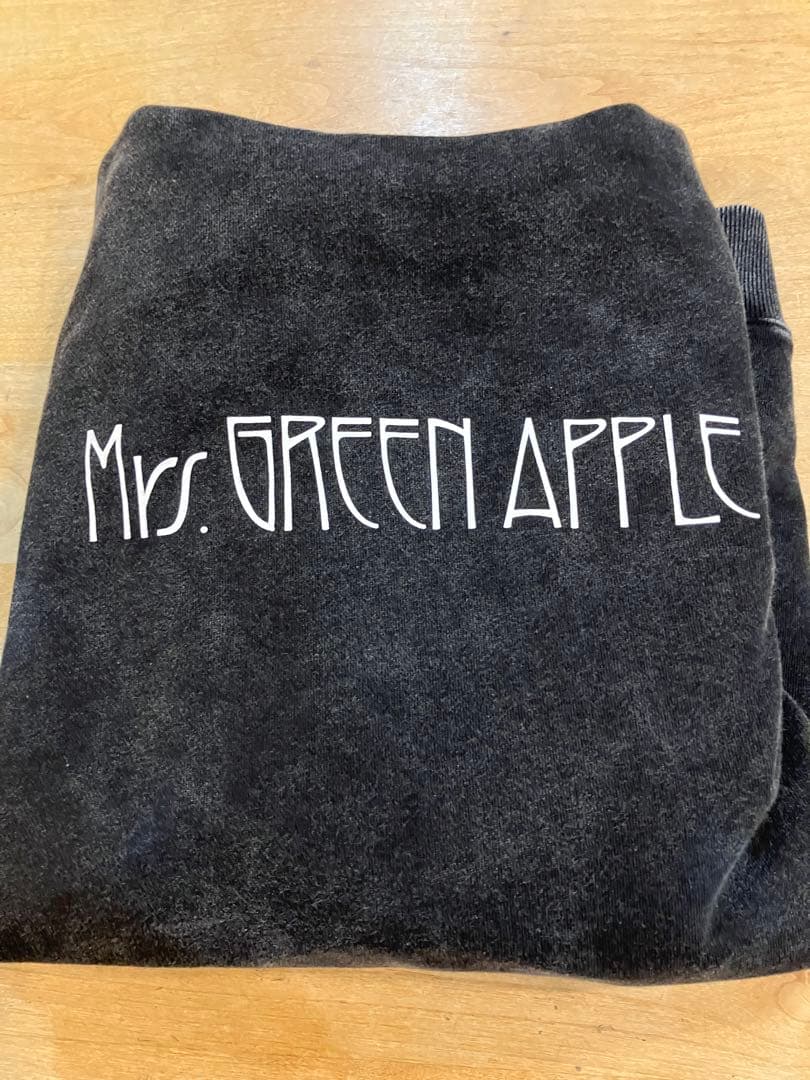 Mrs. GREEN APPLE フーディ 黒 カラフルアート