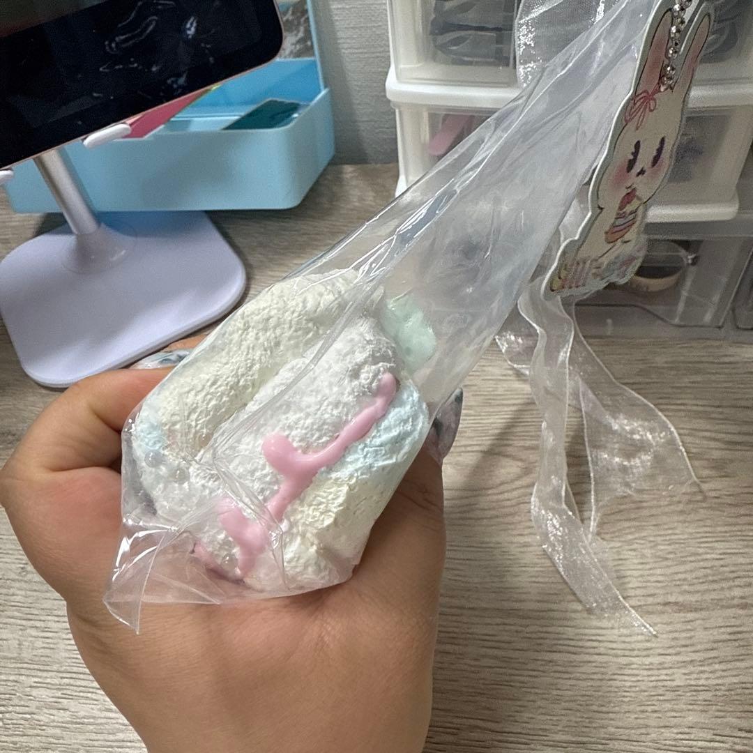 ファンタジー　3層ミニトースト　スクイーズ