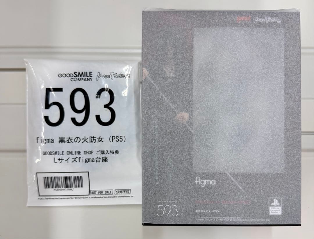 新品特典付き figma 593 黒衣の火防女 デモンズソウル