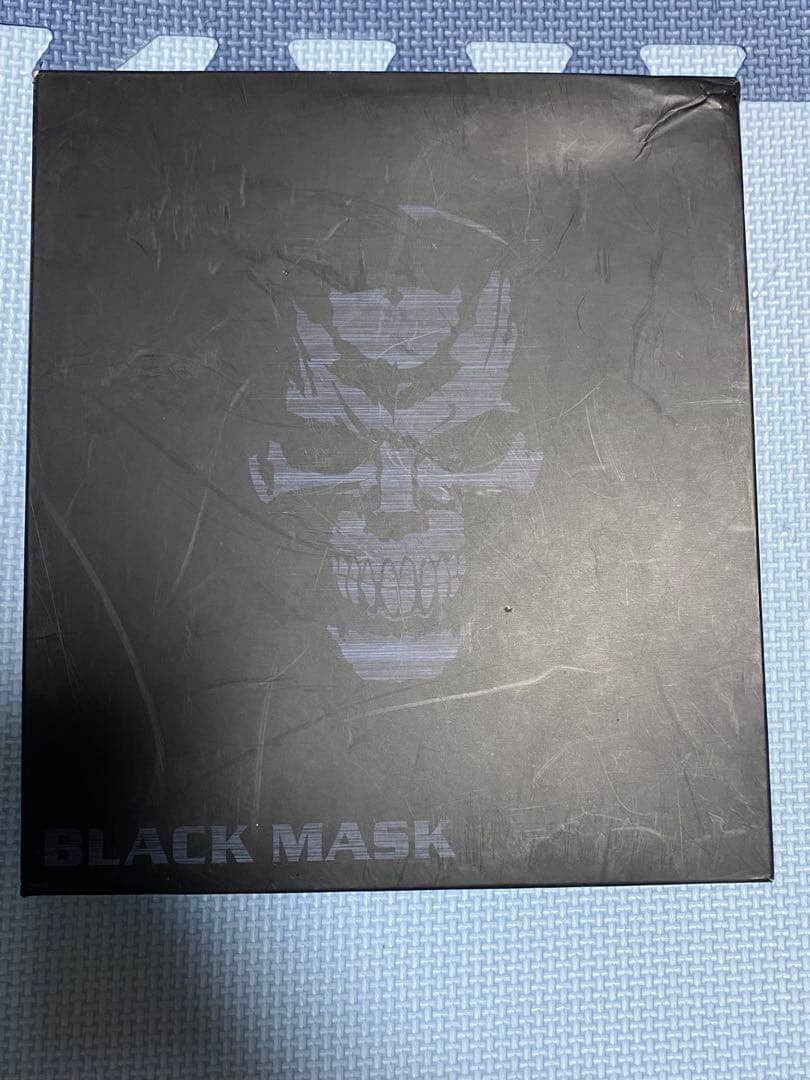 mezco バットマン ブラックマスク