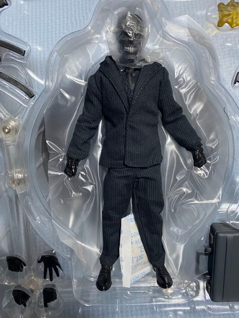 mezco バットマン ブラックマスク