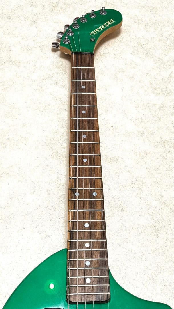 【超美品】ZO-3 グリーン アンプ内蔵ミニギター 専用ケース付 ぞーさん